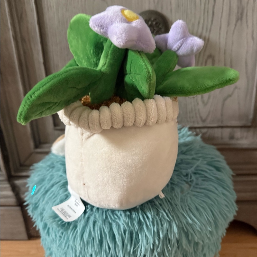 Plush Flower Pot with Green Leaves - Picture 3 of 4